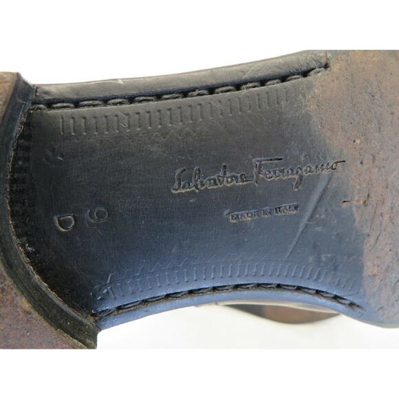 Salvatore Ferragamo Black Leather Kilt Tassel Loafers Dress Shoes Mens Size 9 D